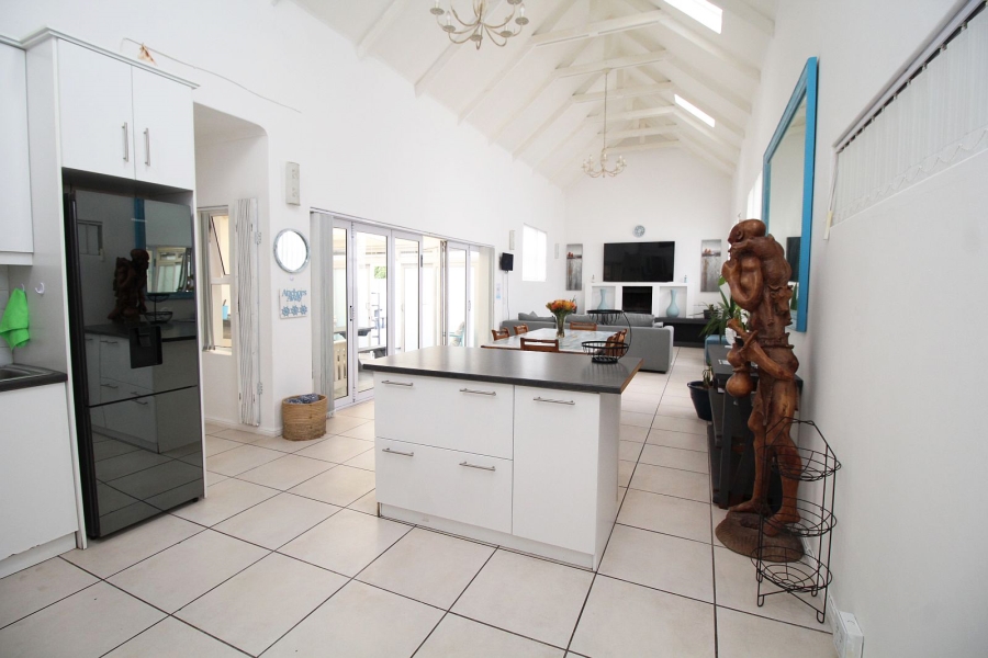 3 Bedroom Property for Sale in Paternoster Western Cape